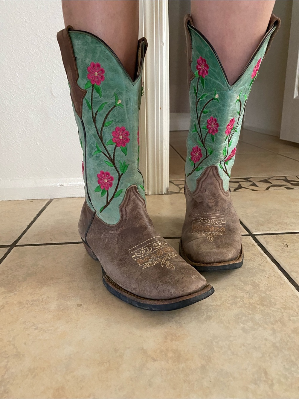 🌼 Jema Women's Floral Embroidered Mint & Brown Cowgirl Boots